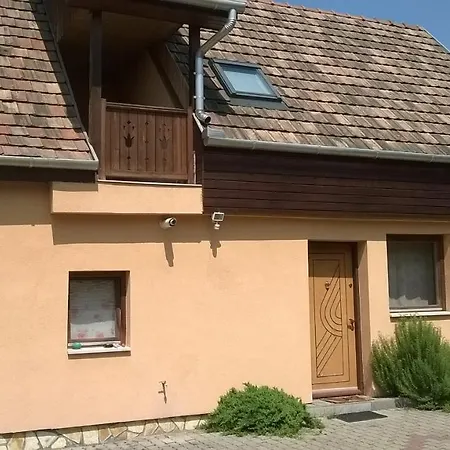 Apartmán Giulia Vendeghaz *