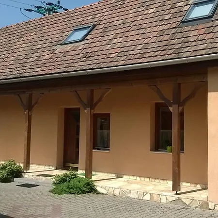 Apartment Giulia Vendeghaz