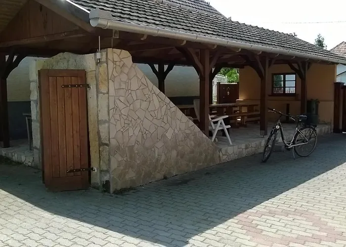 Giulia Vendeghaz アパート Verpelét