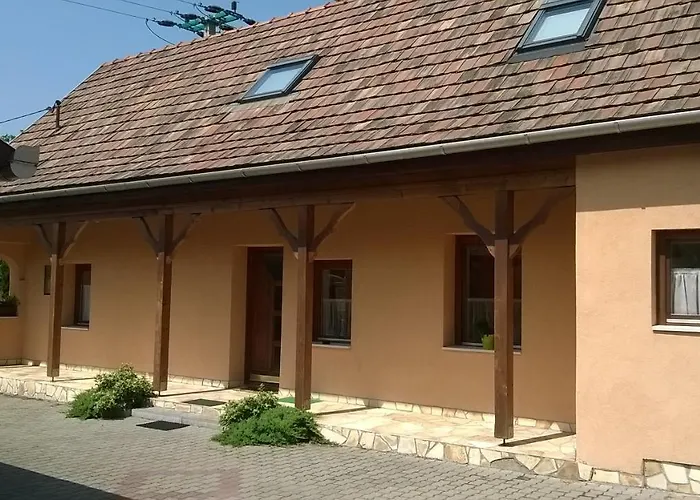 Apartament Giulia Vendeghaz
